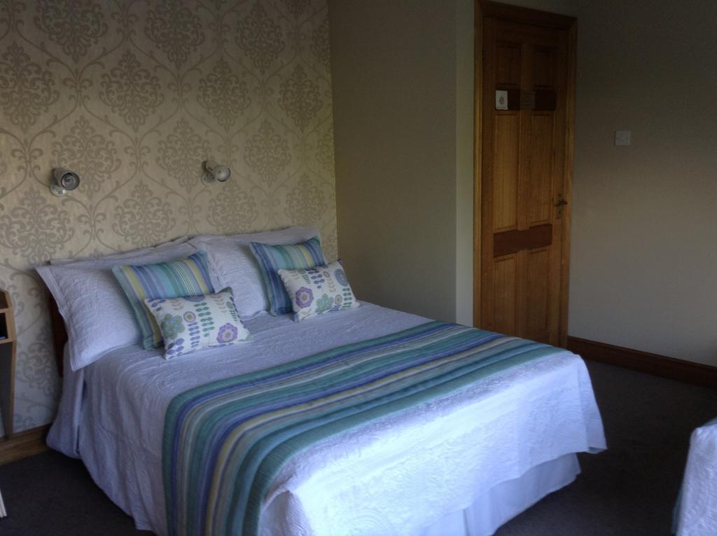 Riverwalk House B&B Oughterard Eksteriør billede
