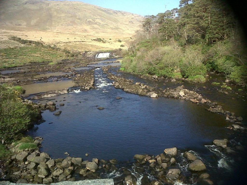 Riverwalk House B&B Oughterard Eksteriør billede