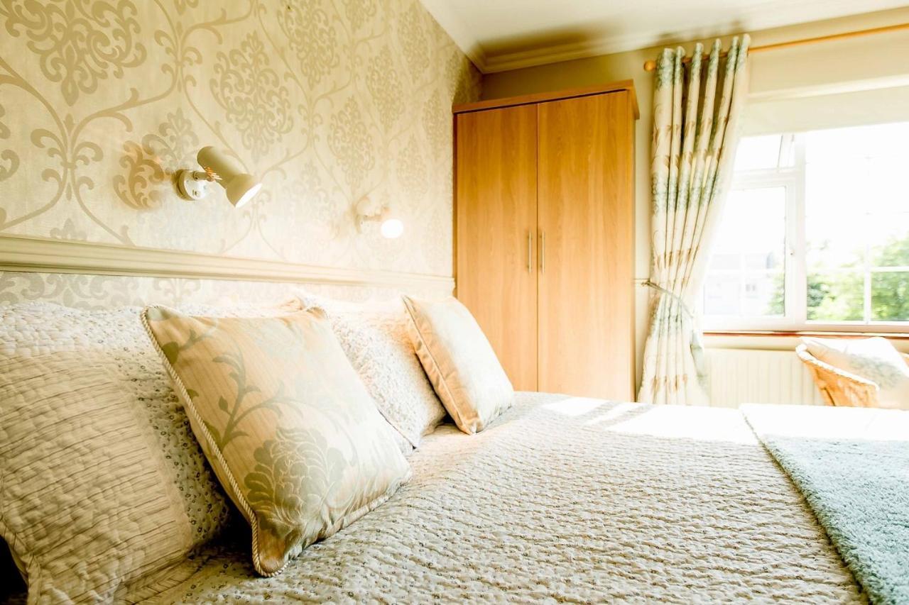 Riverwalk House B&B Oughterard Eksteriør billede